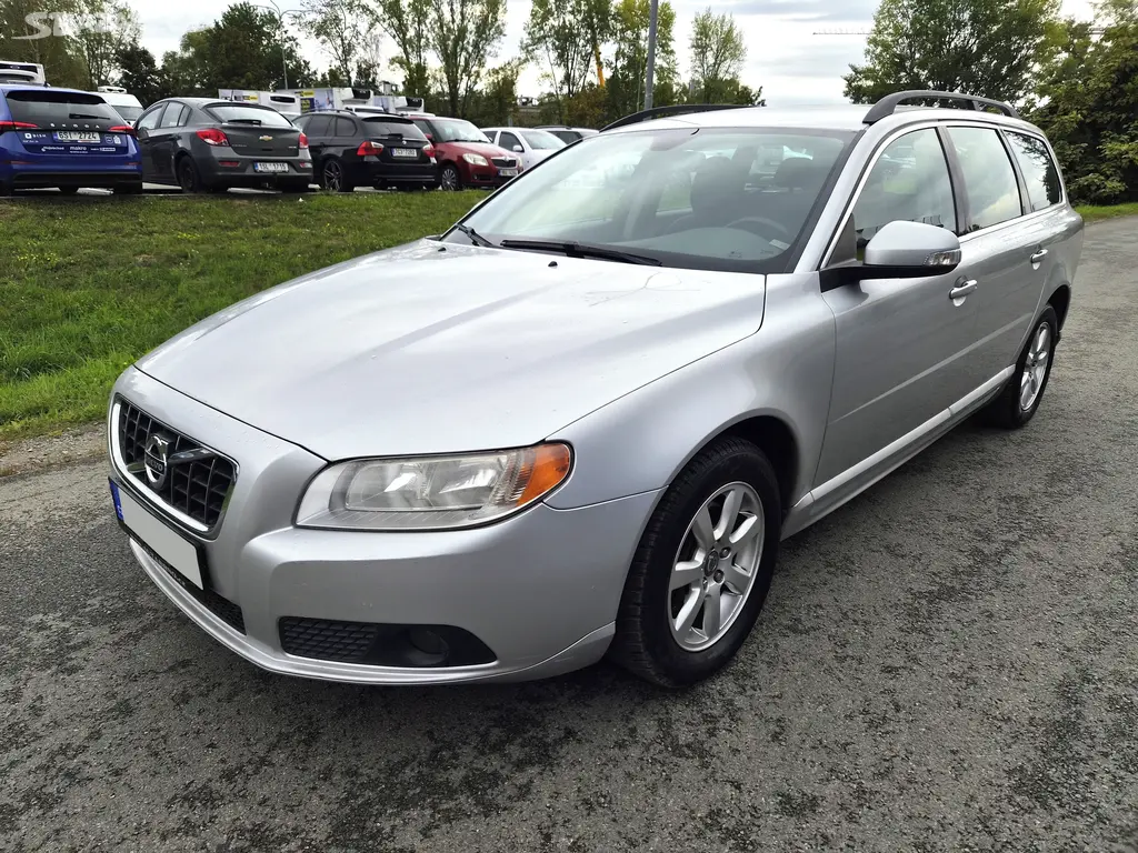 Volvo V70, 2.0 149KW KOUPENO ČR MANUÁL